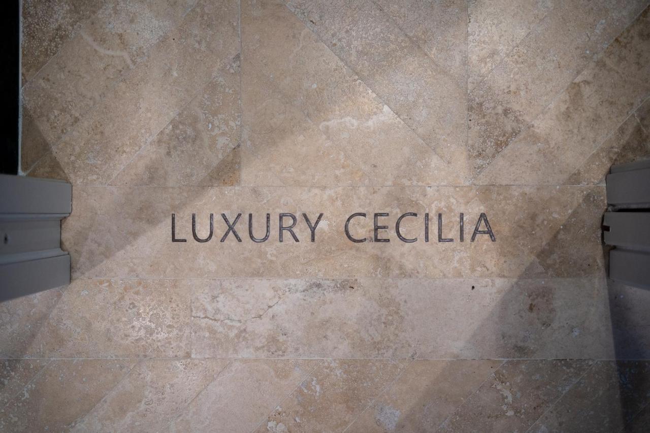 Luxury Cecilia Via Antonio Del Re 9 Tivoli Otel Dış mekan fotoğraf